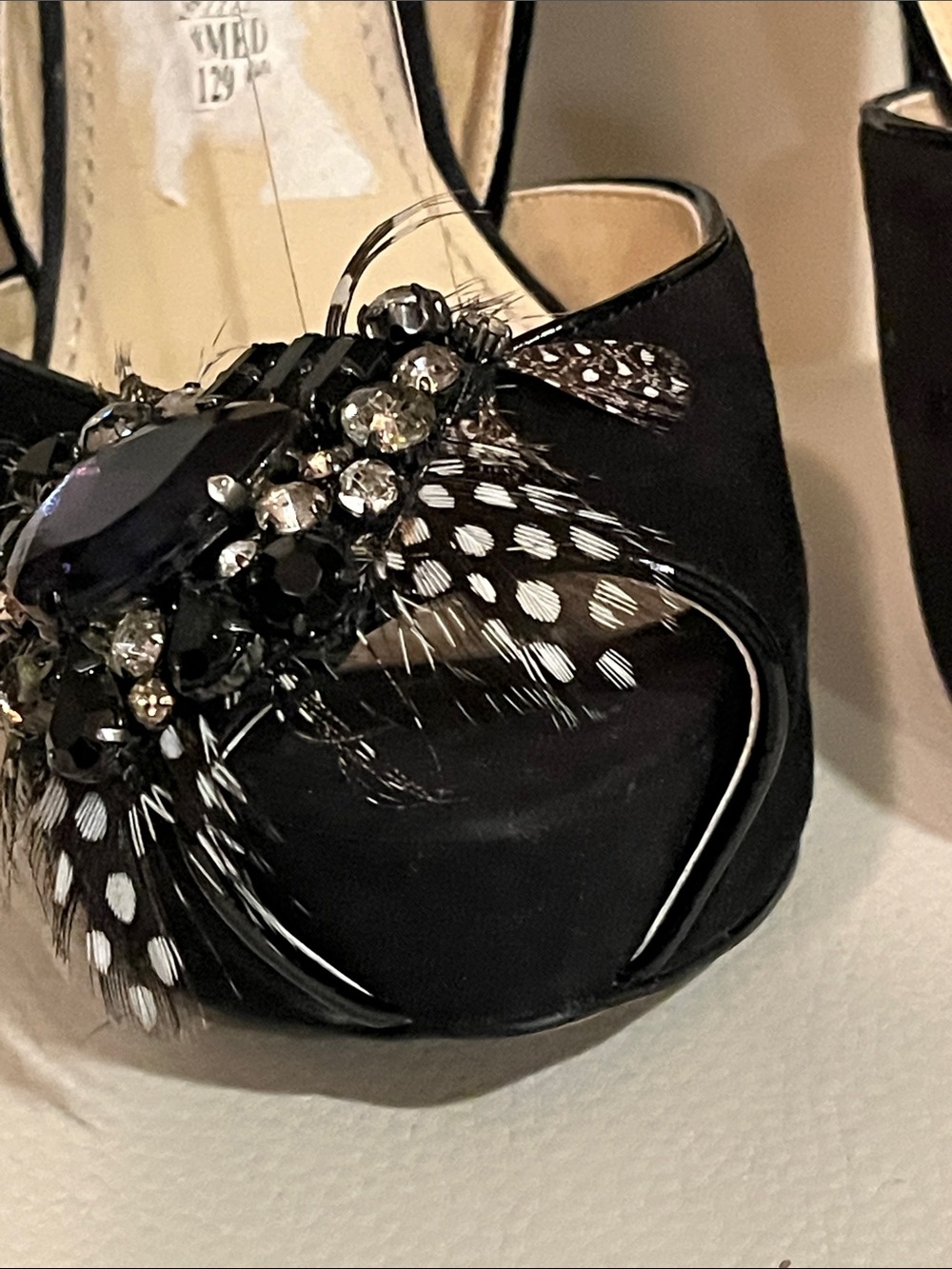 Enzo Angiolini Black Suede prep toe w Feathers jeweled Ankle Platforms Size 8 - Picture 11 of 16